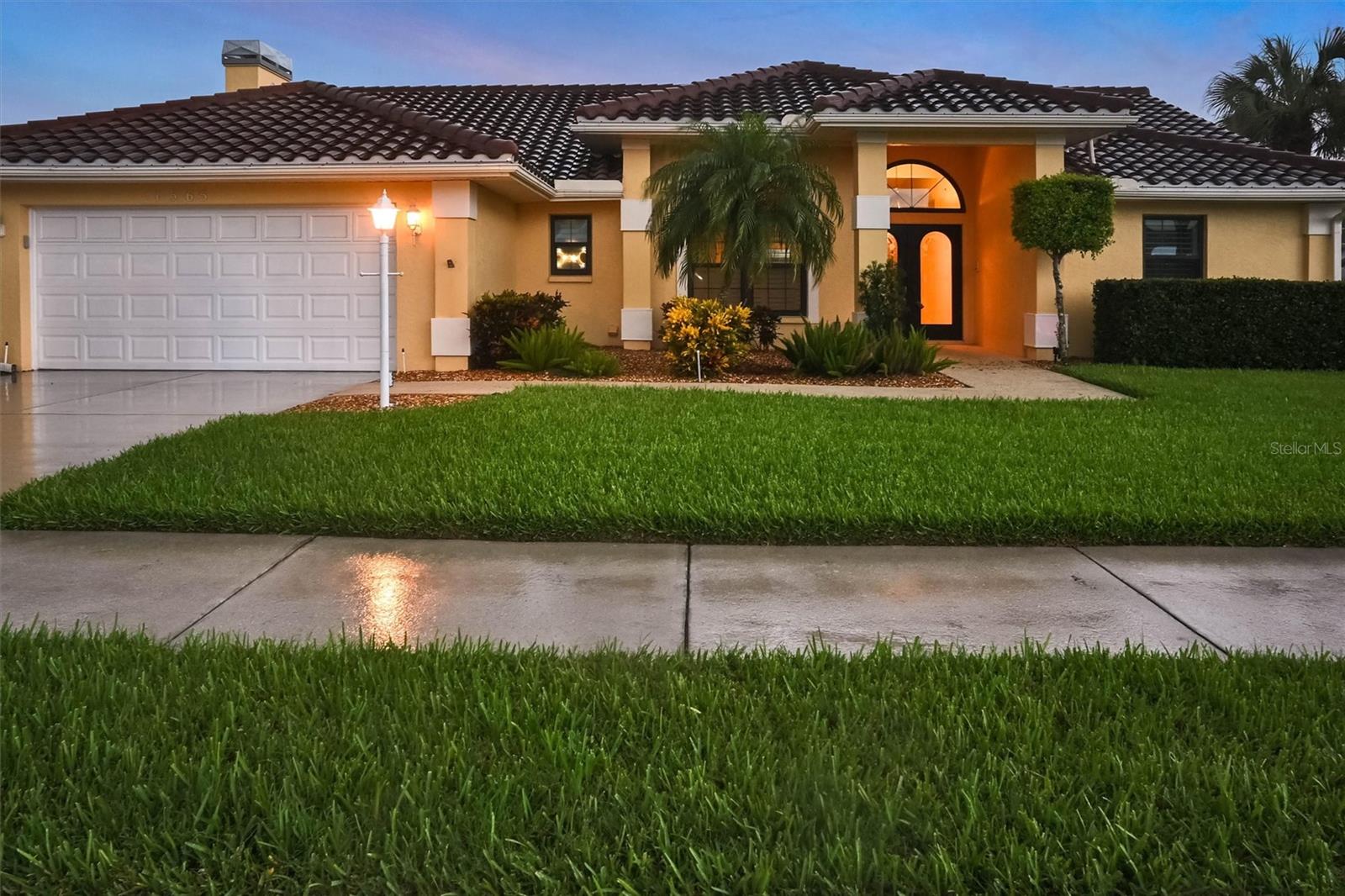 1565 Waterford, Venice, FL 34292