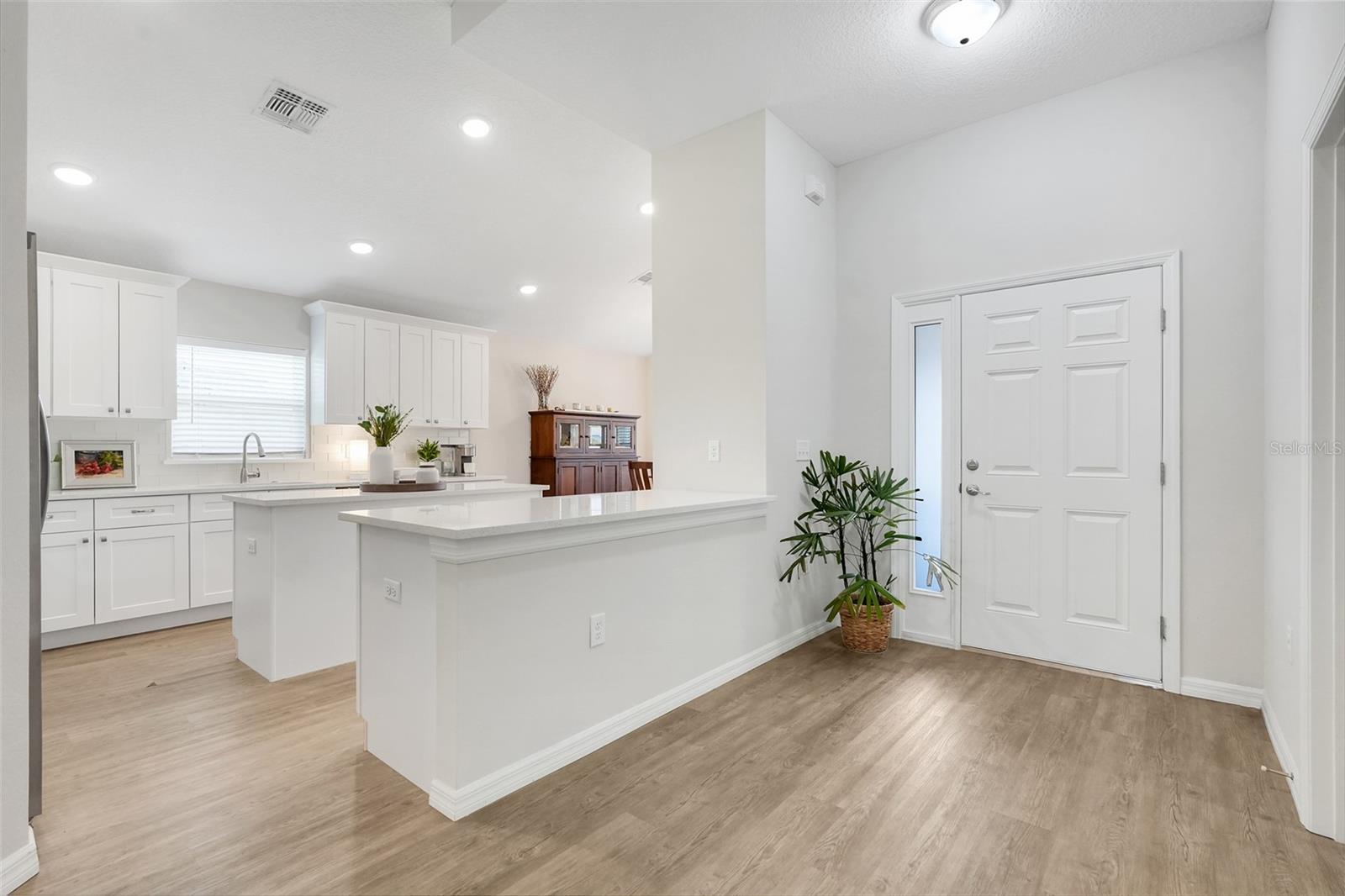 3050 Sunscape, Groveland, FL 34736
