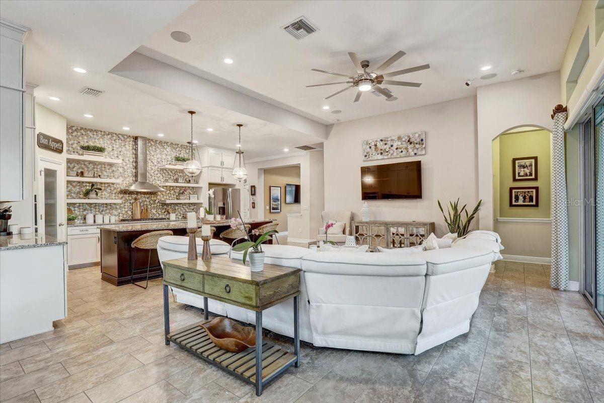 7209 Meeting House, Apollo Beach, FL 33572