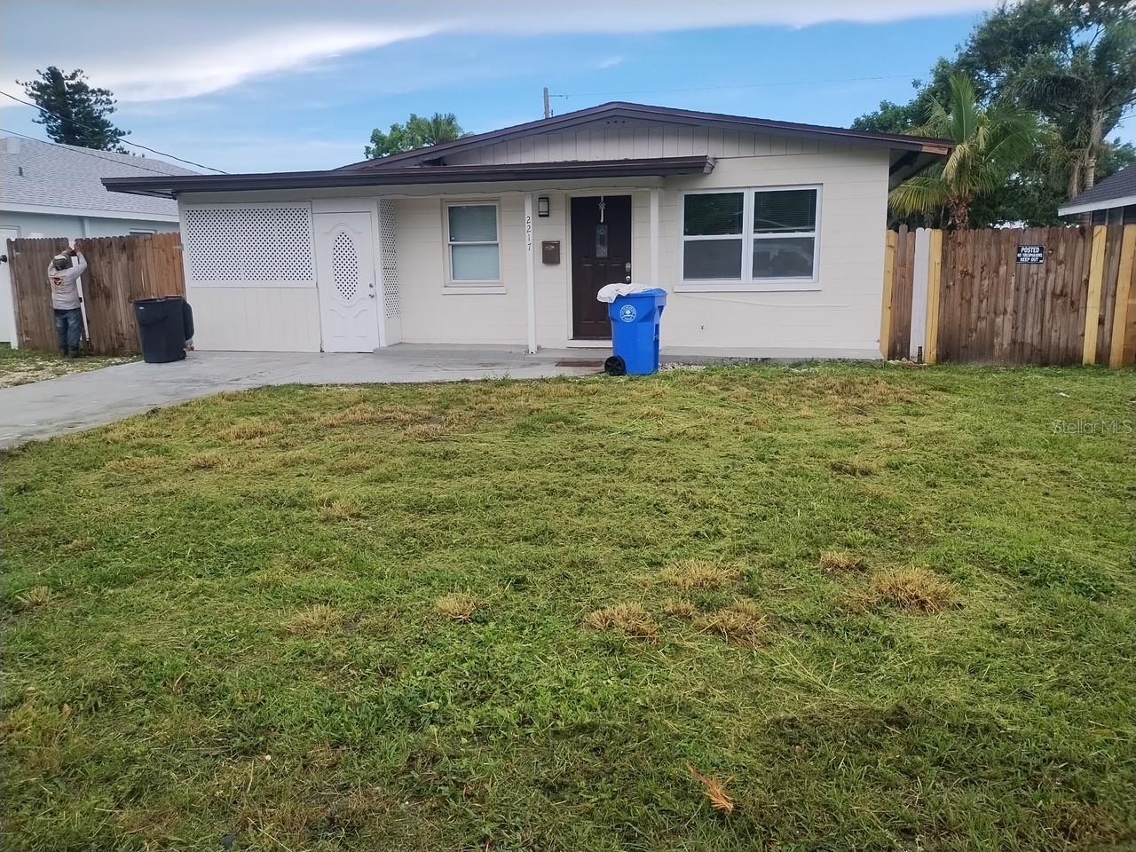 2217 20th, Bradenton, FL 34205