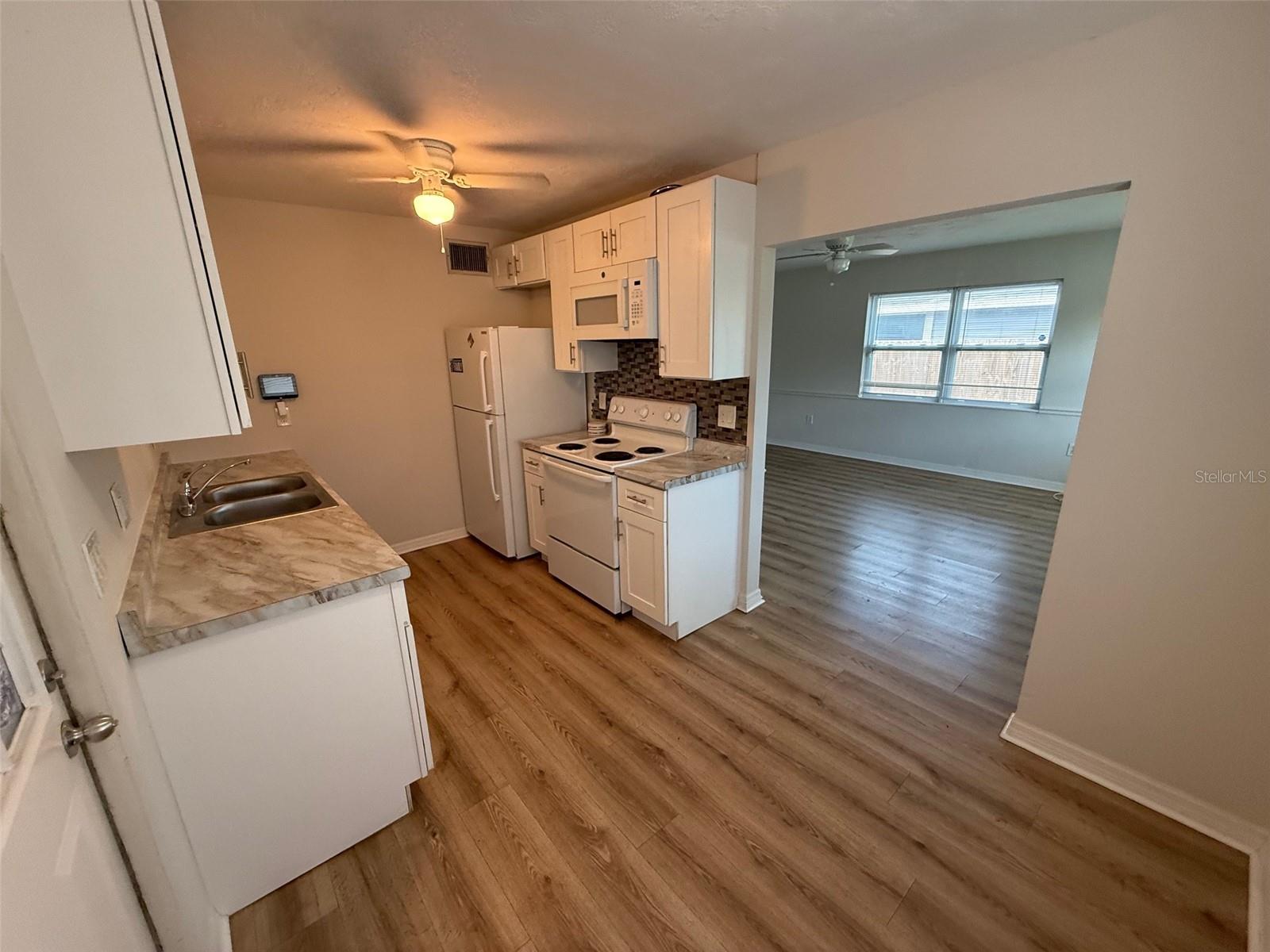 2217 20th, Bradenton, FL 34205