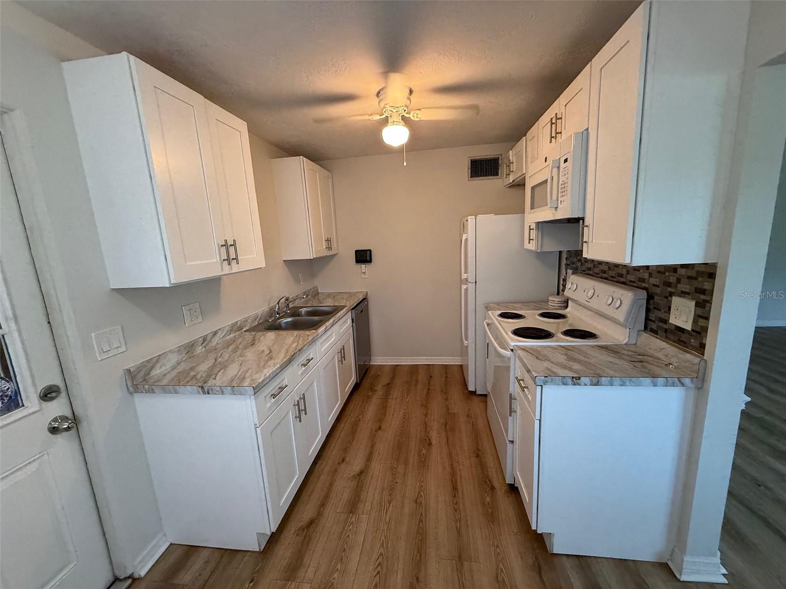 2217 20th, Bradenton, FL 34205