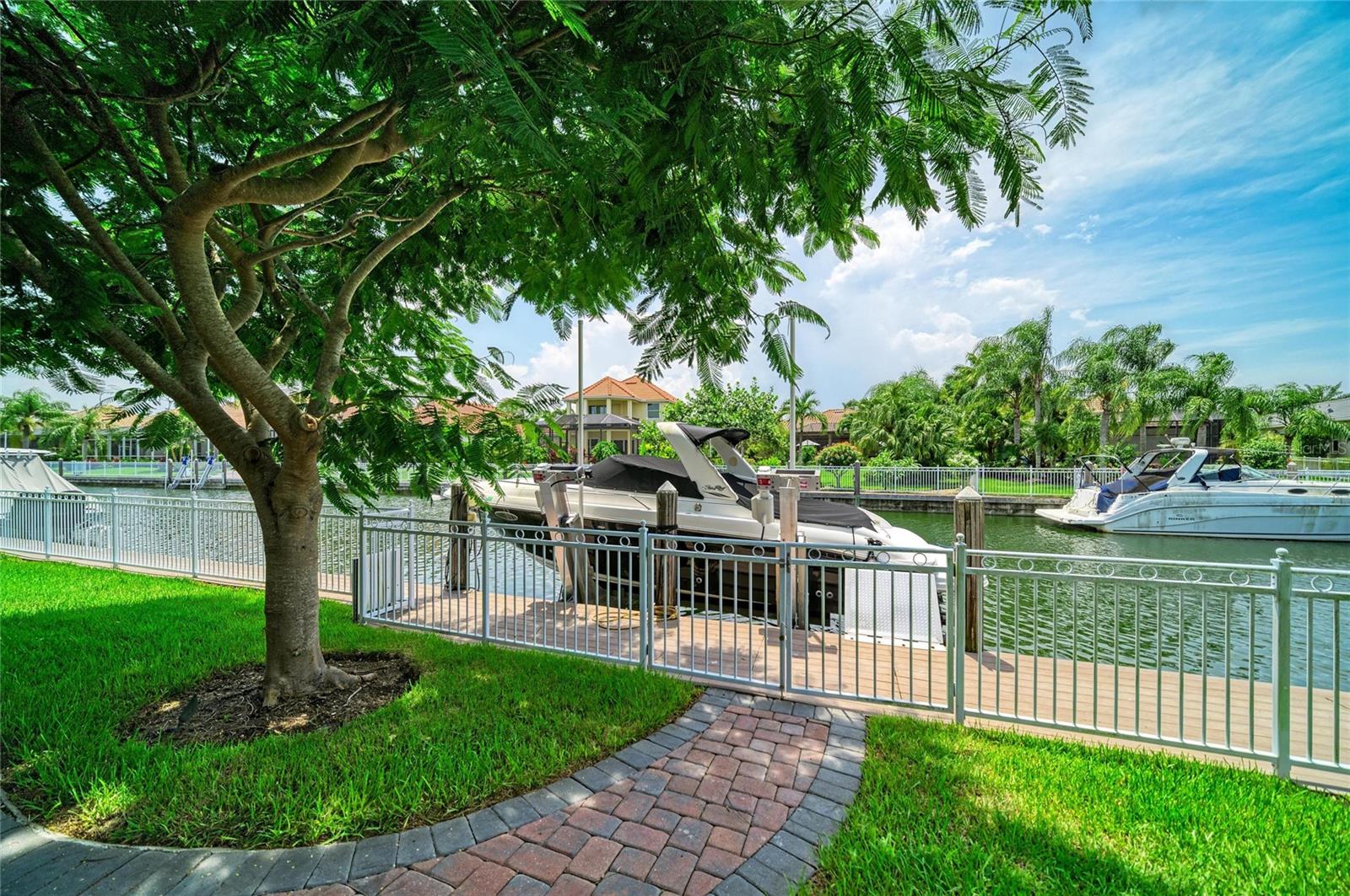 545 Mast, Bradenton, FL 34208