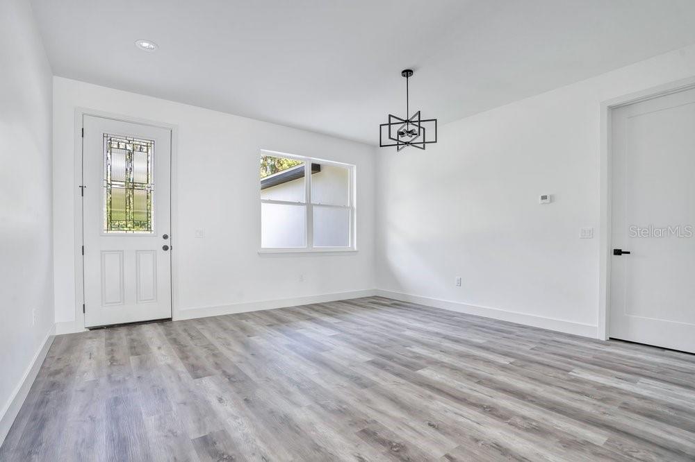 551 Dowling, Lady Lake, FL 32159