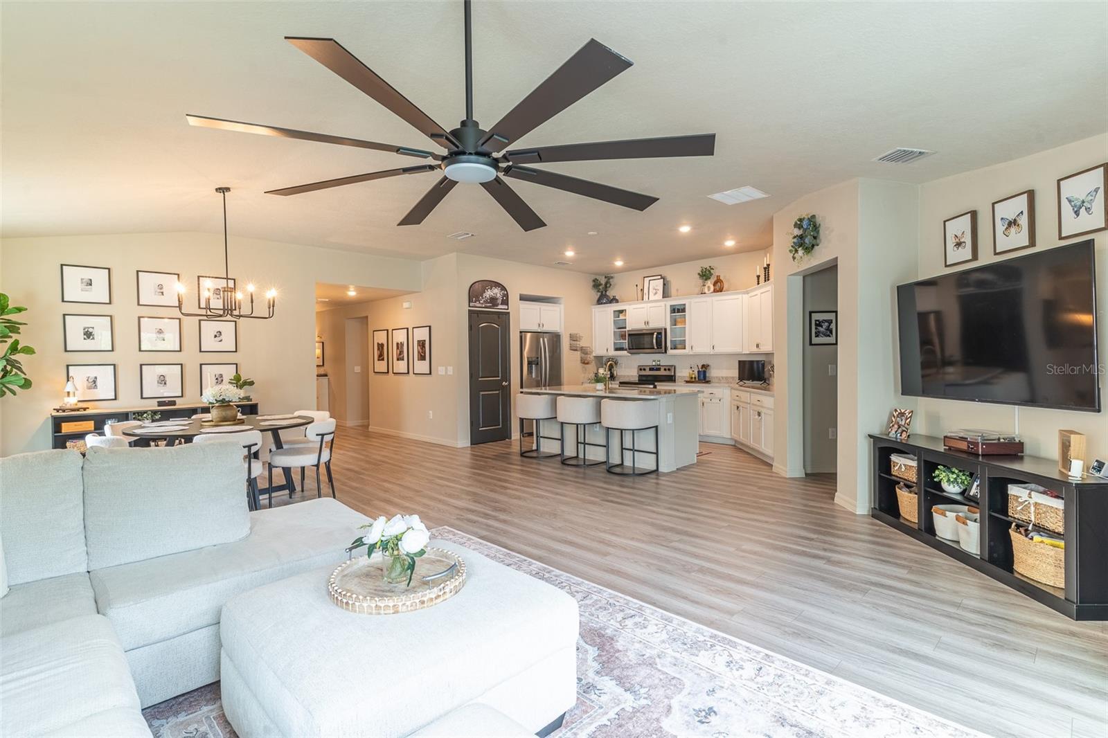 615 Valri Park, Valrico, FL 33594