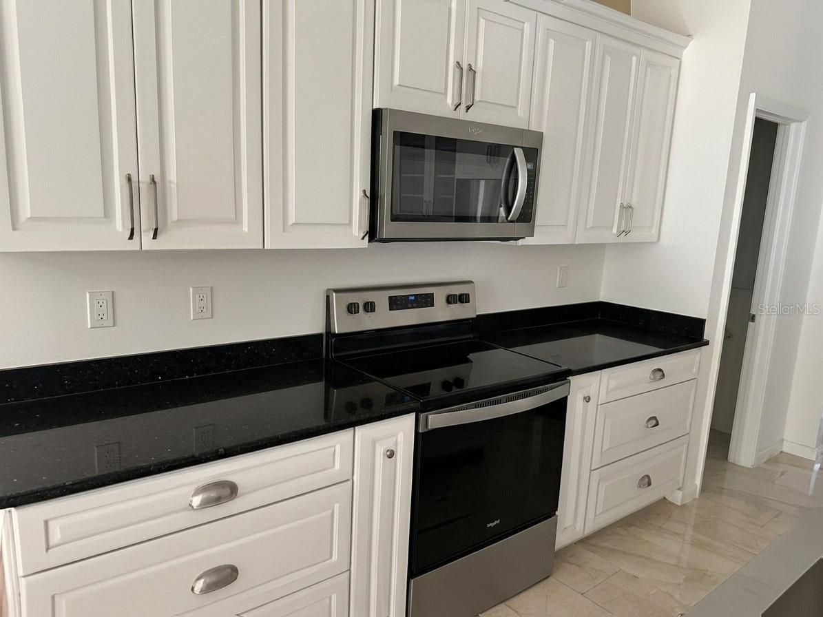 5040 48th, High Springs, FL 32643