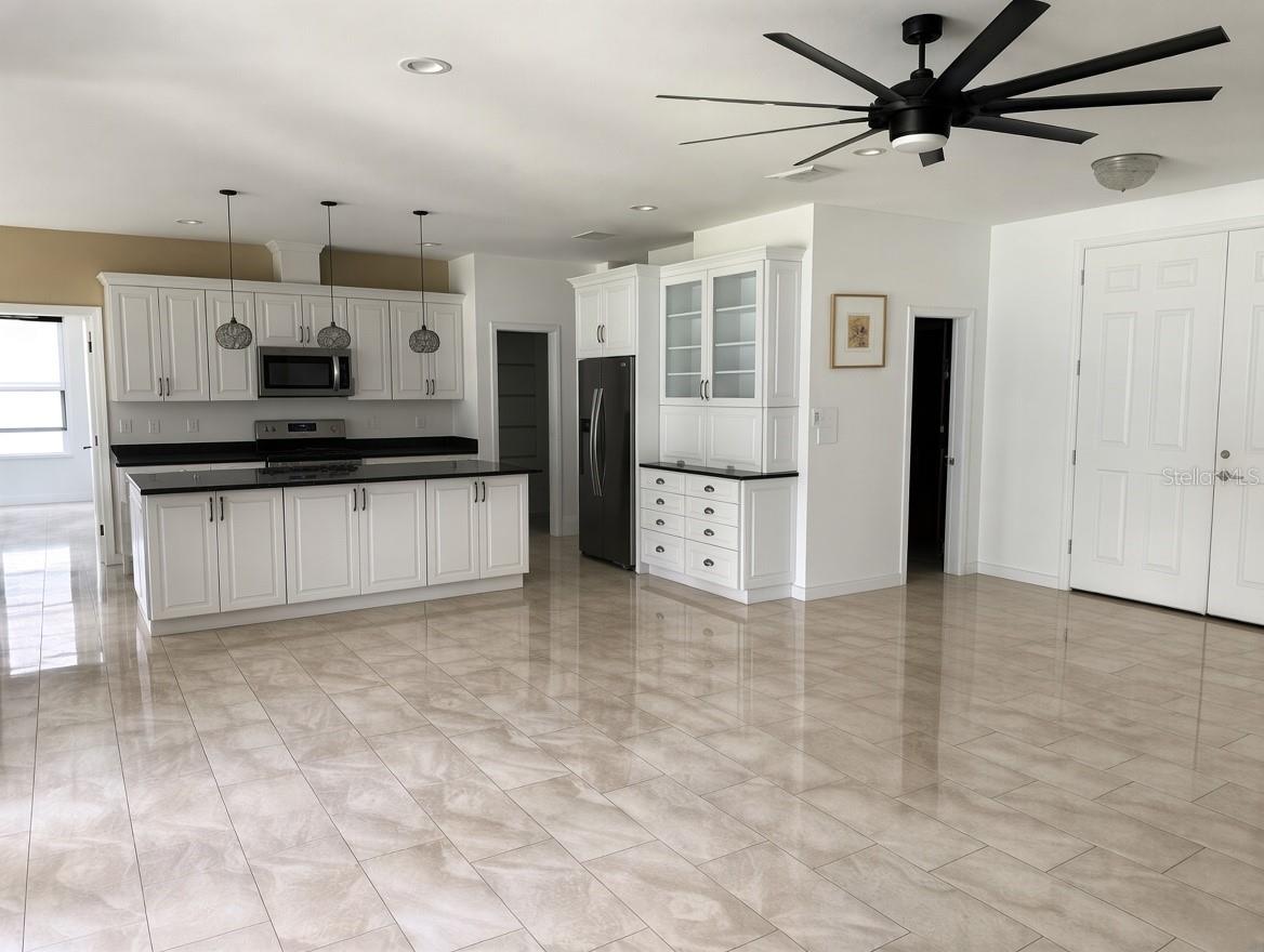 5040 48th, High Springs, FL 32643