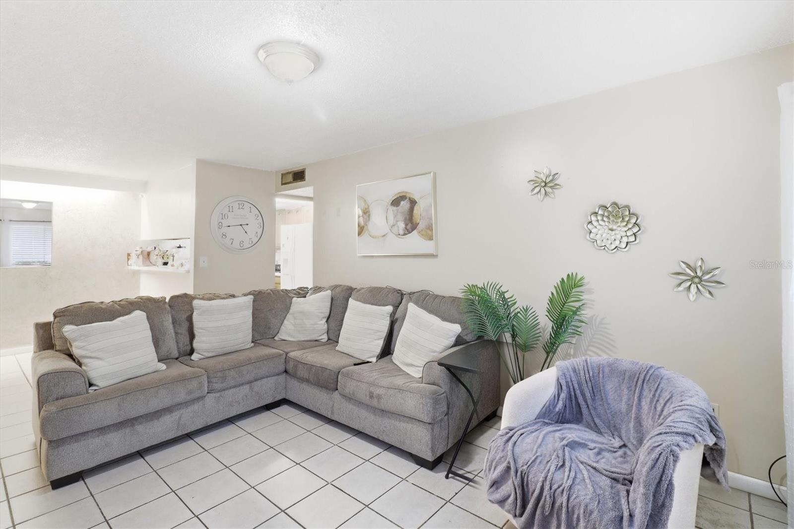931 W Oak Ridge Unit B, Orlando, FL 32809