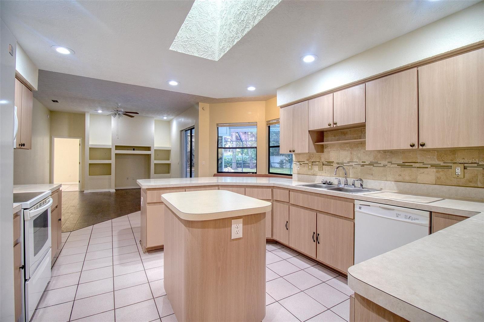 18608 Autumn Lake, Hudson, FL 34667