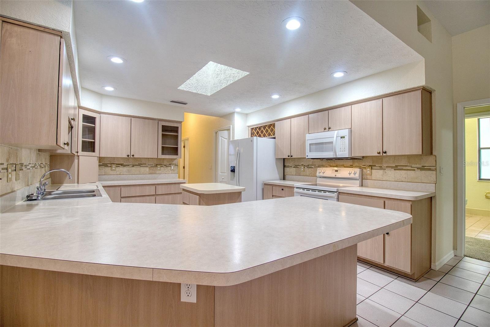 18608 Autumn Lake, Hudson, FL 34667