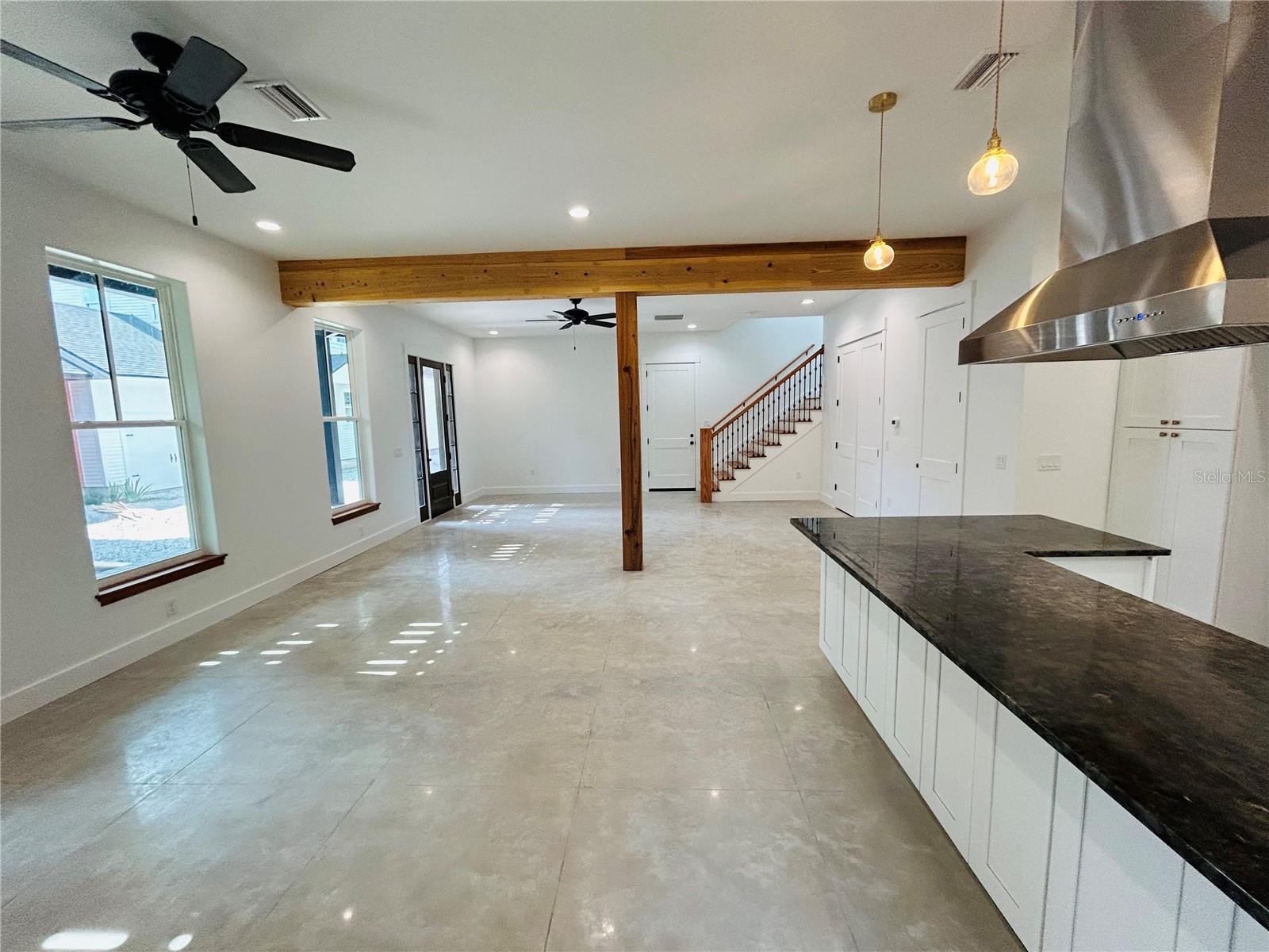 296 12th, Gainesville, FL 32601