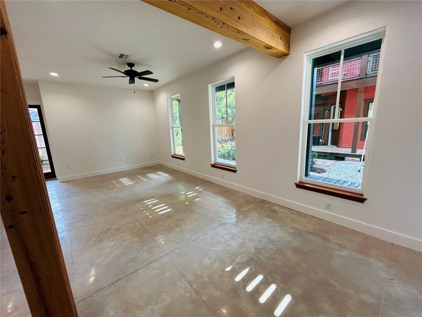 296 12th, Gainesville, FL 32601