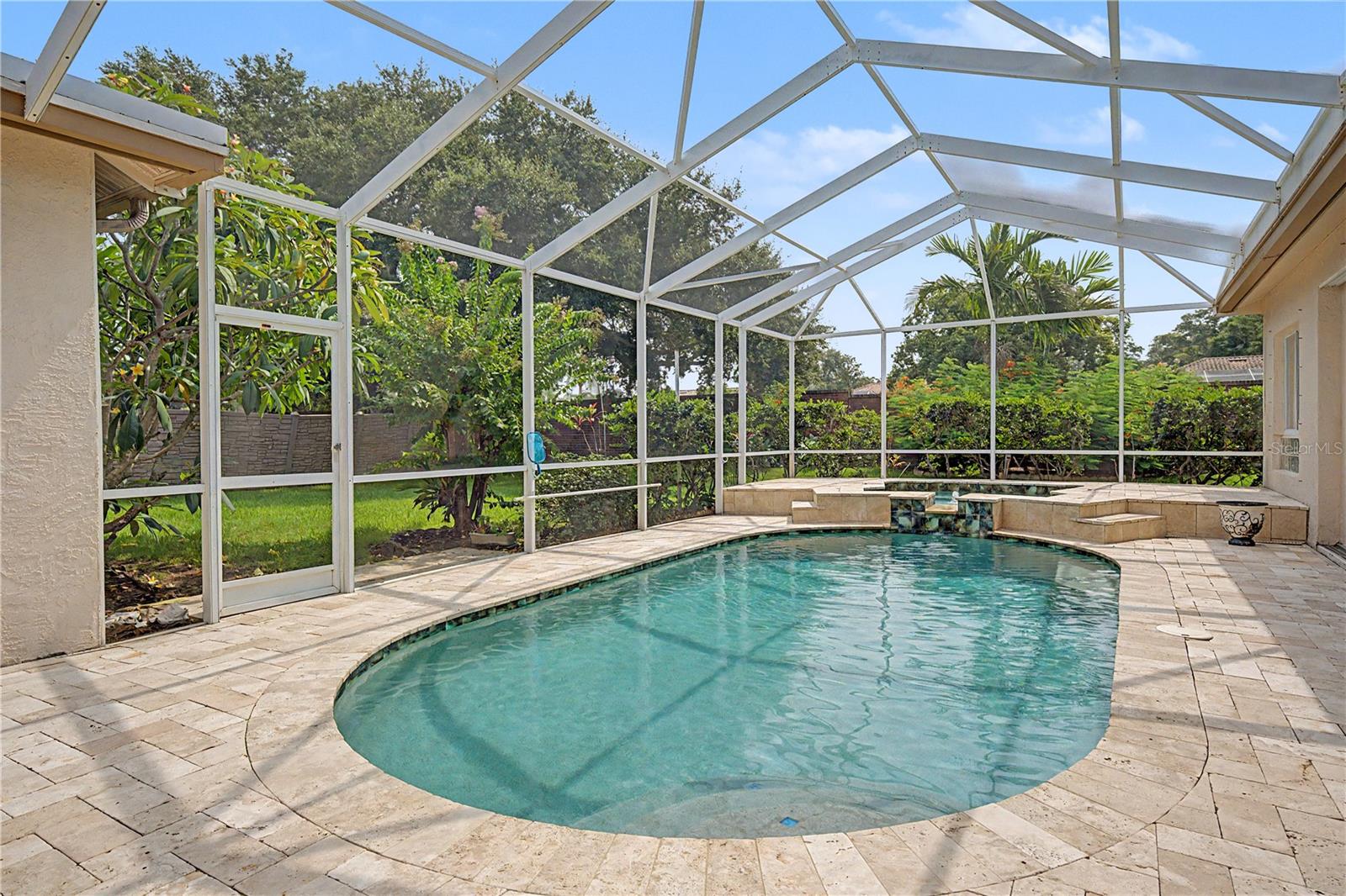 2093 Swan, Palm Harbor, FL 34683