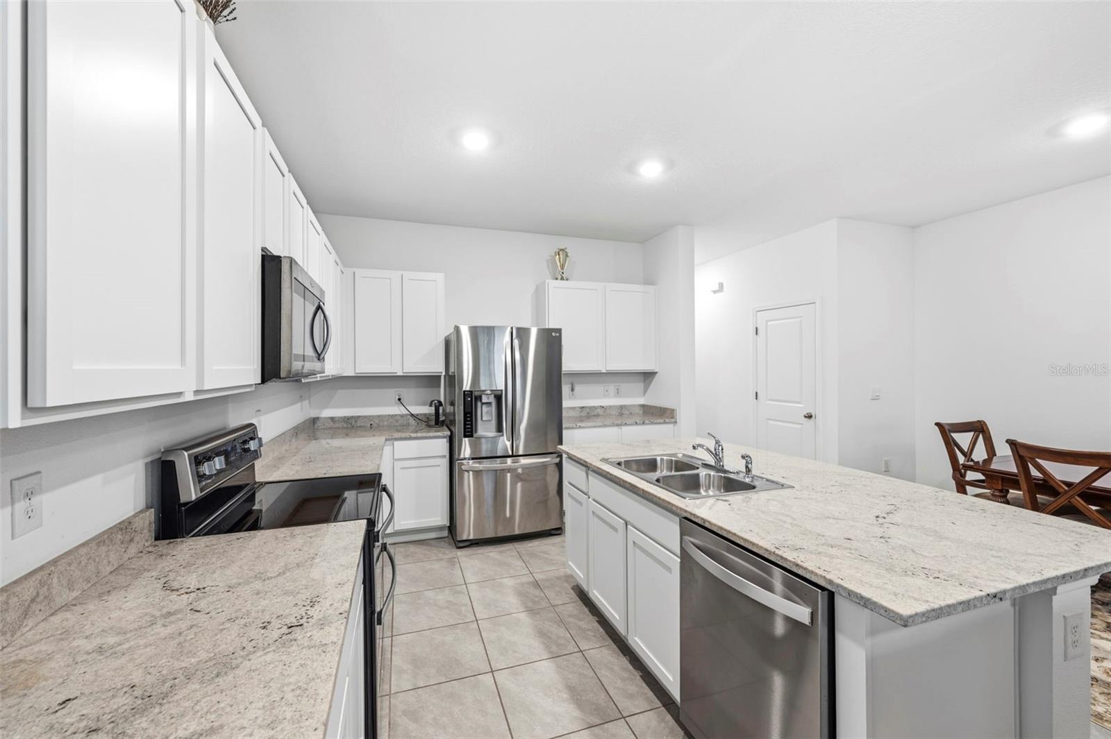 369 Mangrove Shade, Apollo Beach, FL 33572