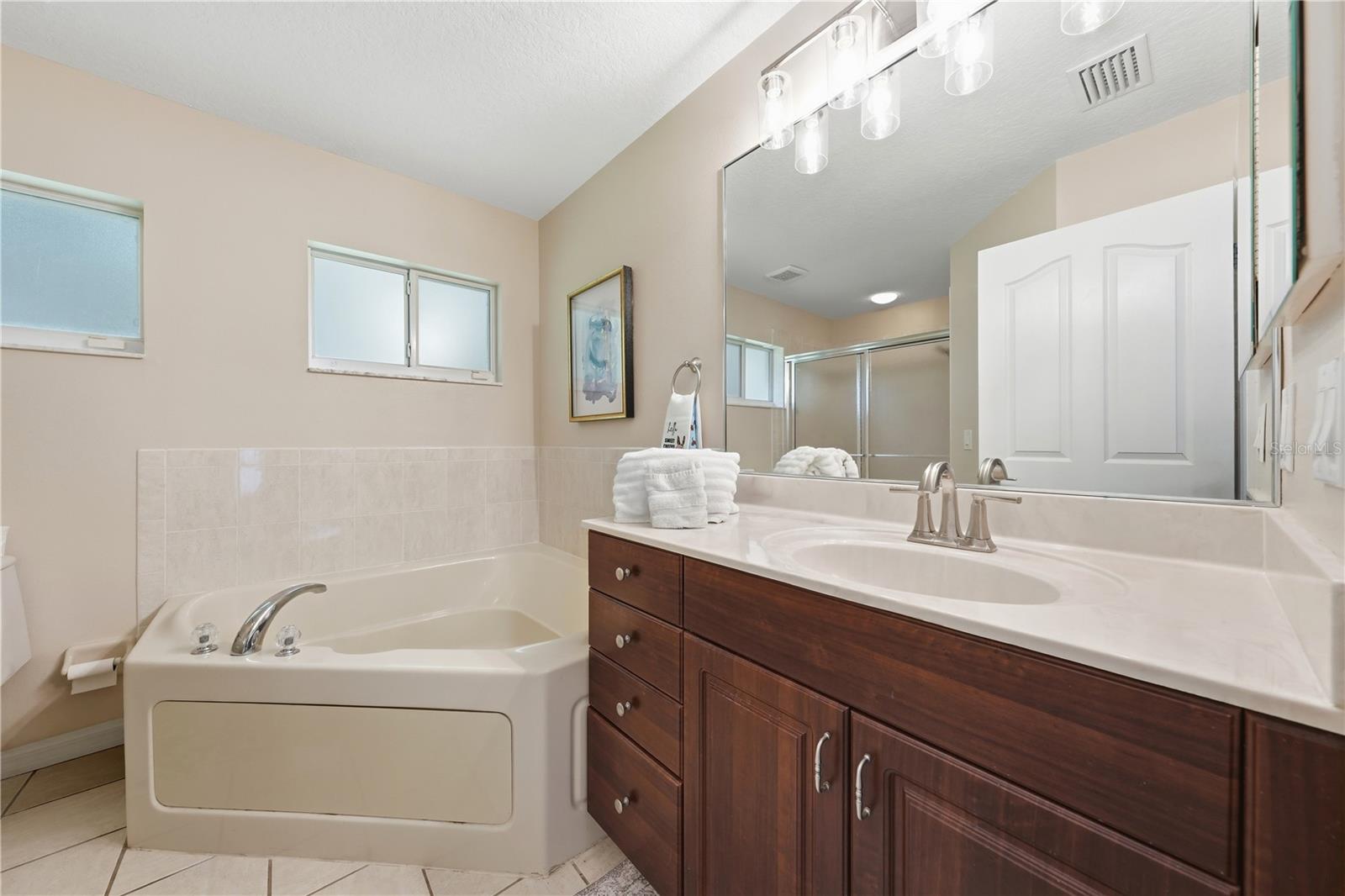 535 Plymouth, Deland, FL 32724