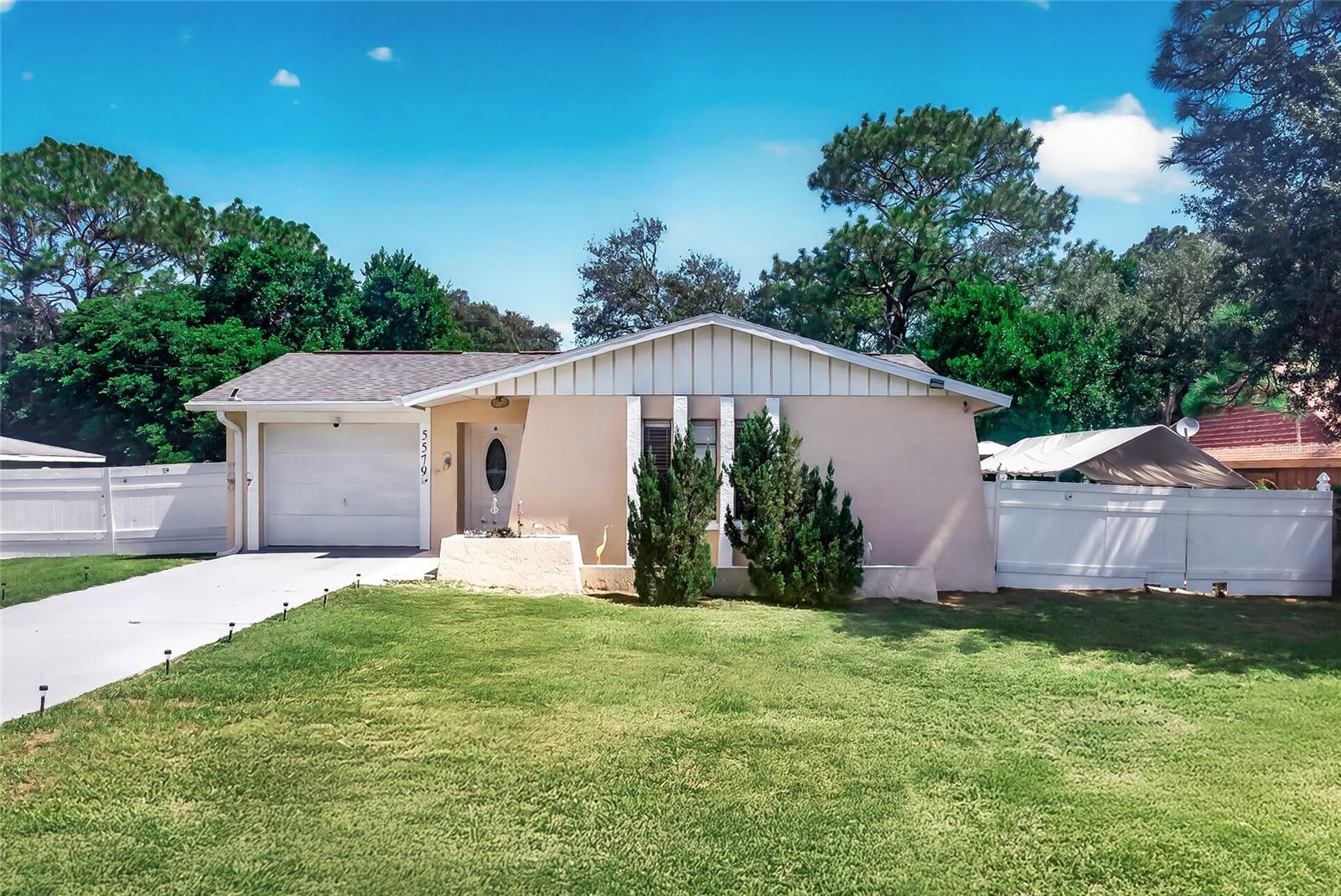 5579 Pine, Crystal River, FL 34429