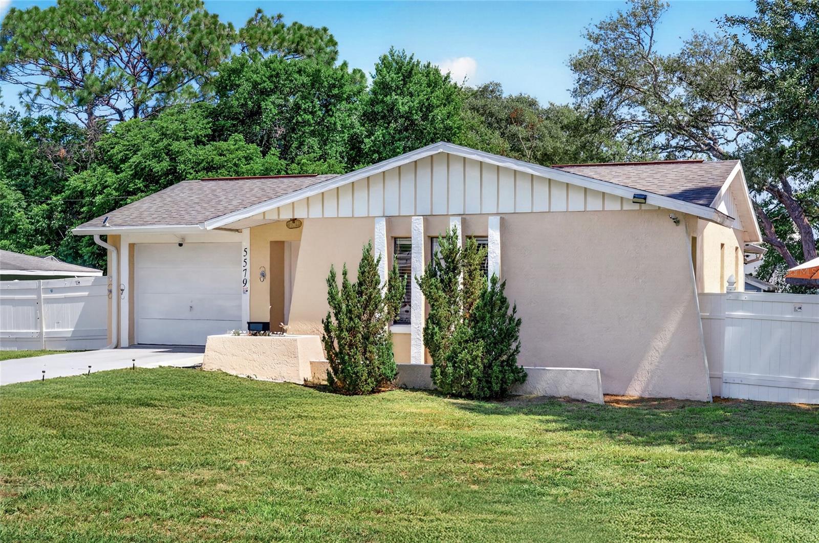 5579 Pine, Crystal River, FL 34429