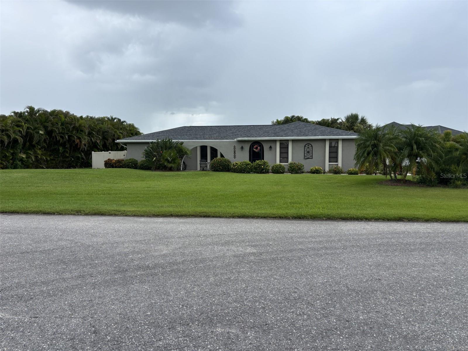 17071 Waters Edge, North Fort Myers, FL 33917