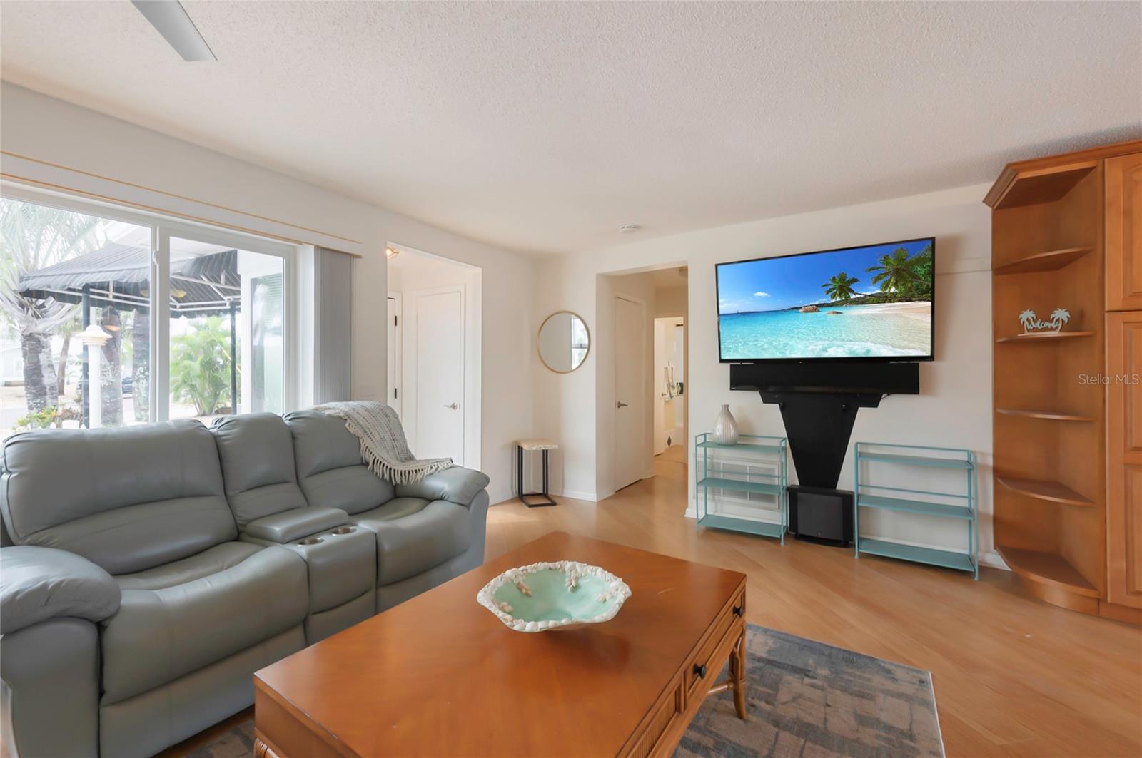 4223 Royal Palm, Bradenton, FL 34210