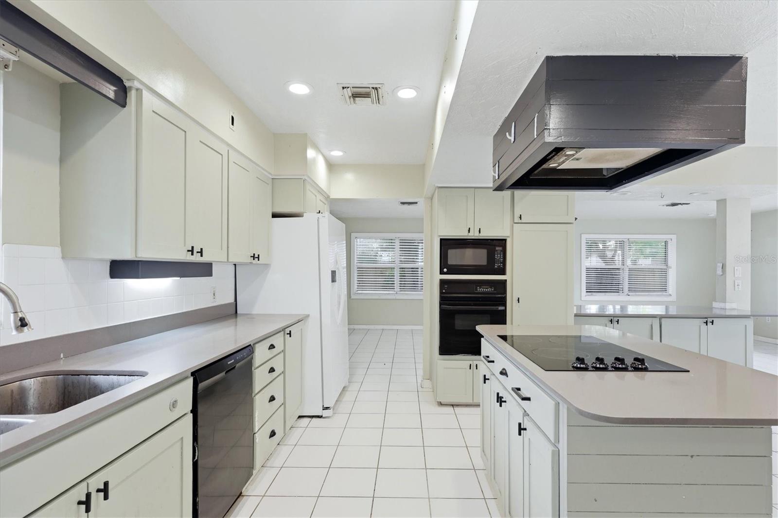 3408 17th, Bradenton, FL 34205