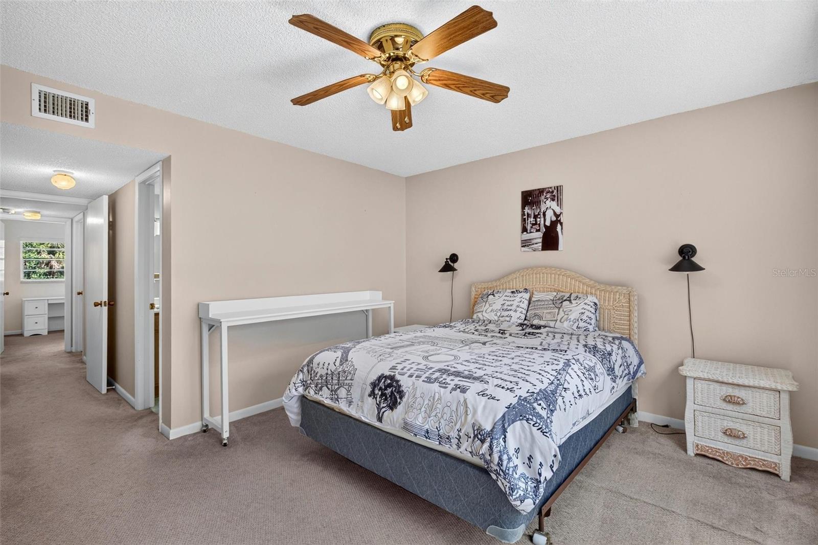 640 Nova Unit 209, Ormond Beach, FL 32174