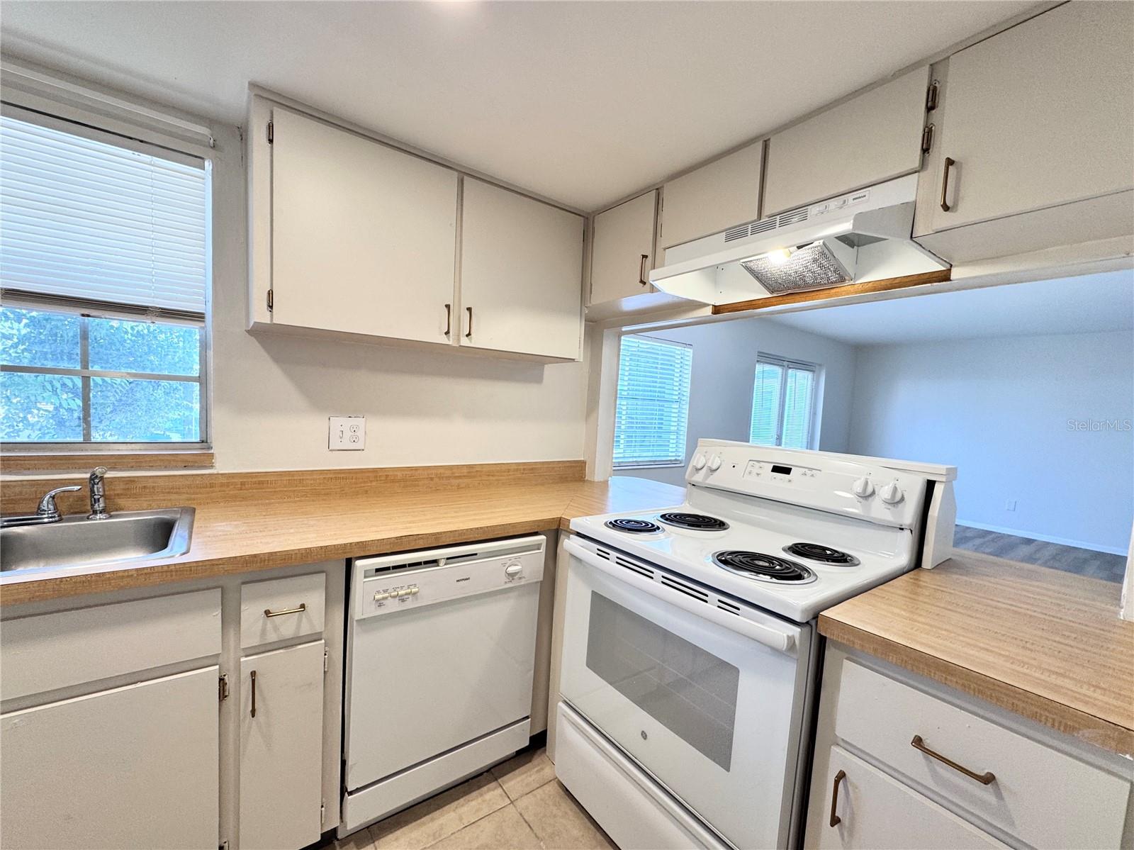 1000 Semoran Unit 305, Winter Park, FL 32792