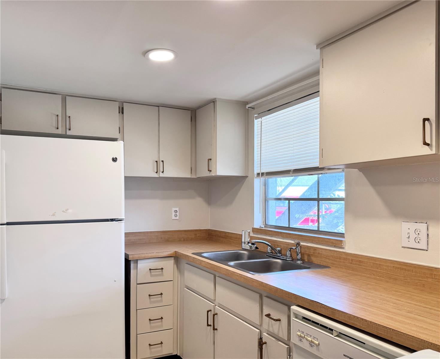 1000 Semoran Unit 305, Winter Park, FL 32792