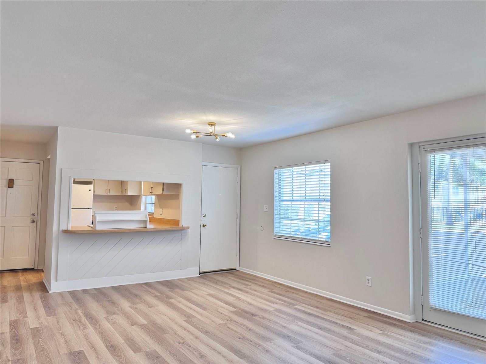 1000 Semoran Unit 305, Winter Park, FL 32792
