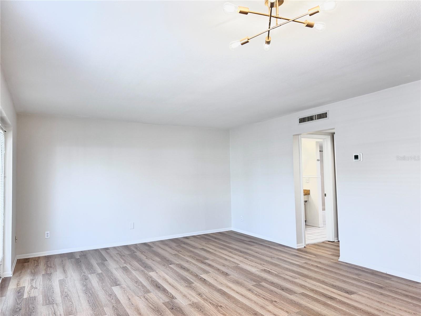 1000 Semoran Unit 305, Winter Park, FL 32792