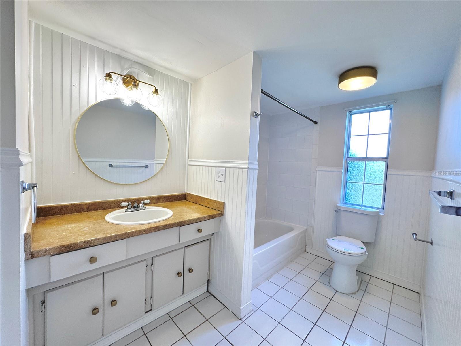1000 Semoran Unit 305, Winter Park, FL 32792