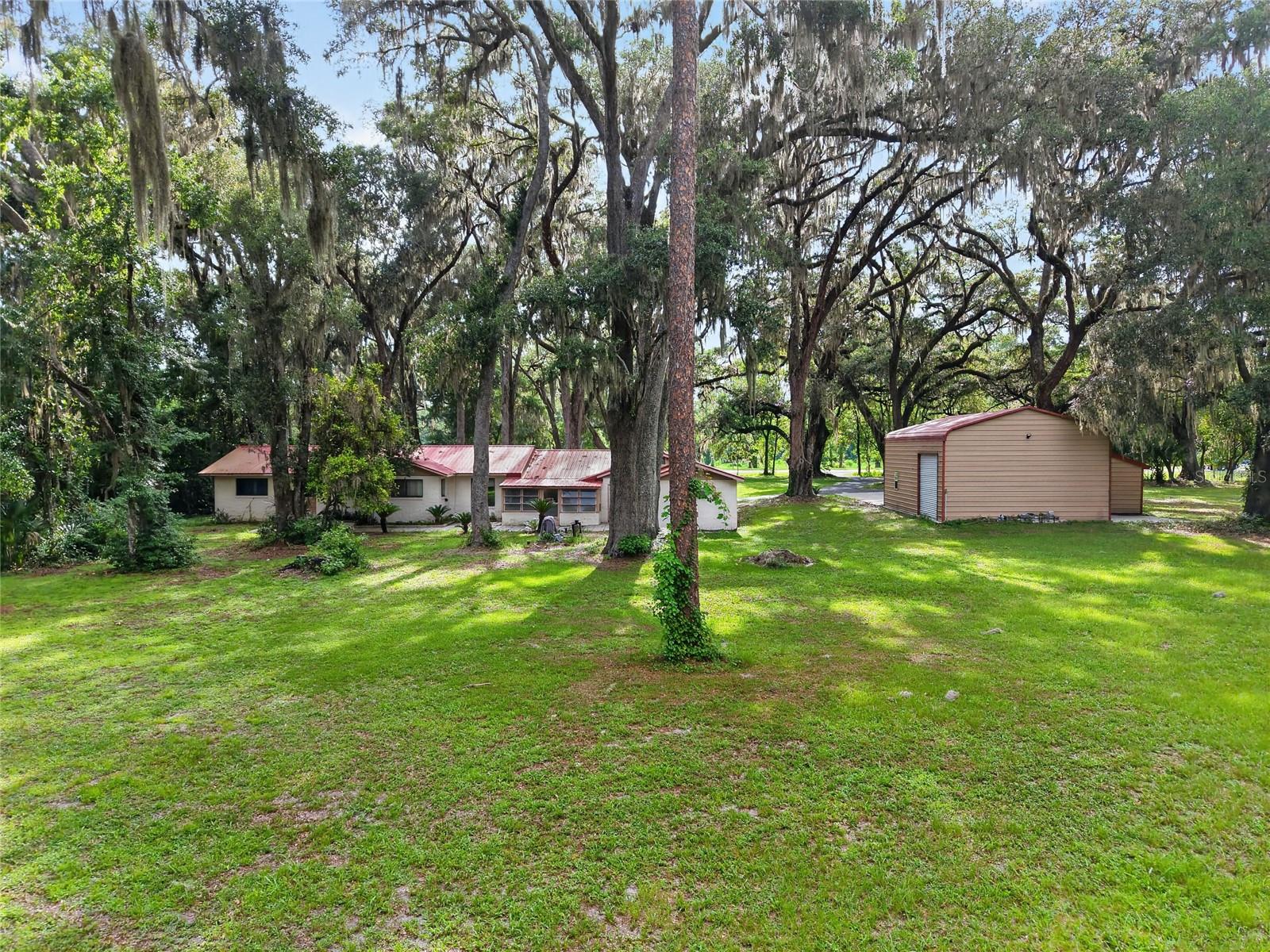 18741 Us Highway 301, Citra, FL 32113