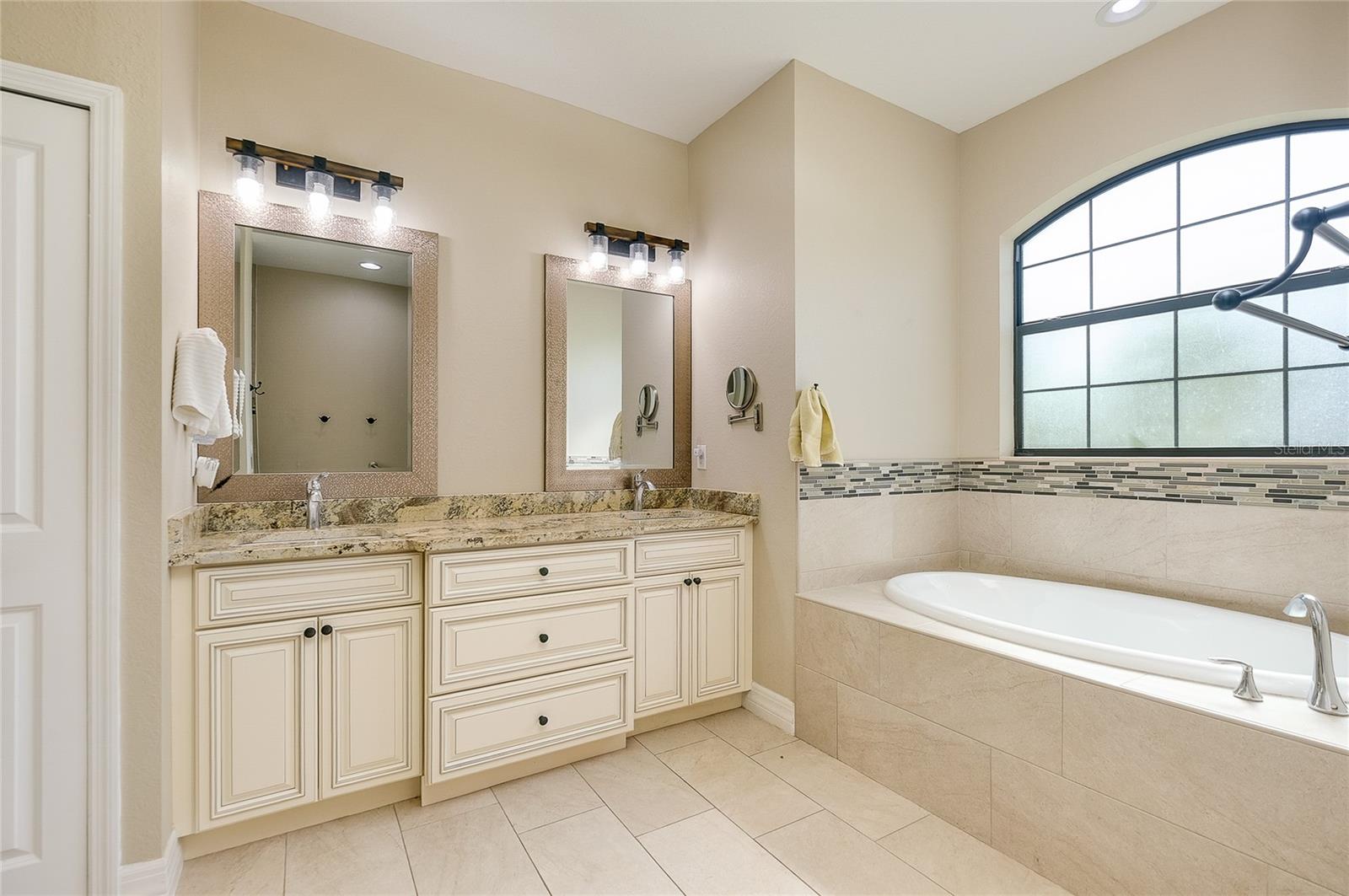 545 Pembroke, Port Charlotte, FL 33954