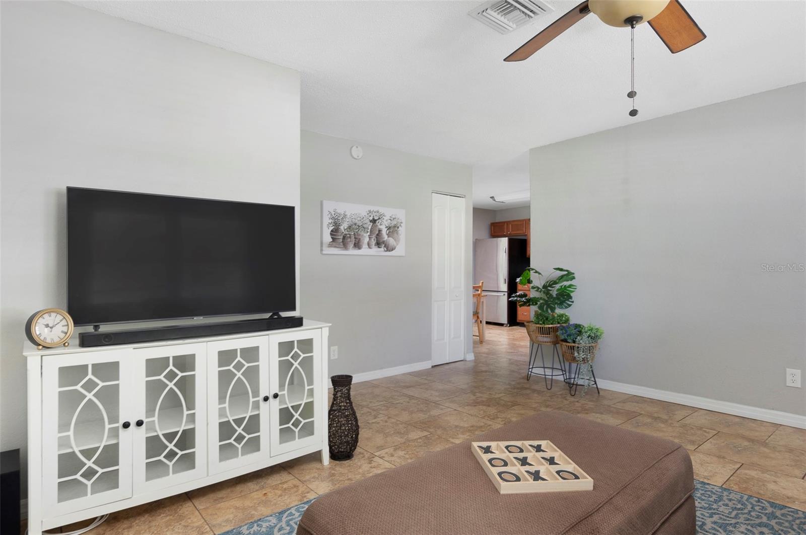1744 26th, St Petersburg, FL 33713