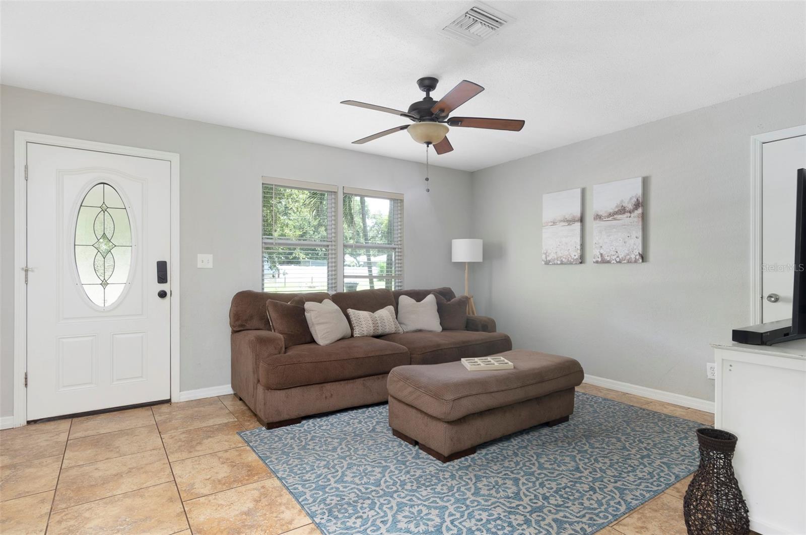 1744 26th, St Petersburg, FL 33713
