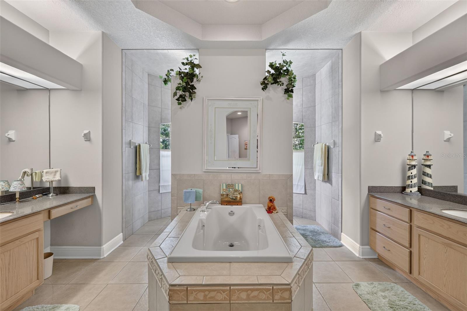 720 Northwest Snug Harbor Road, Crystal River, FL 34428