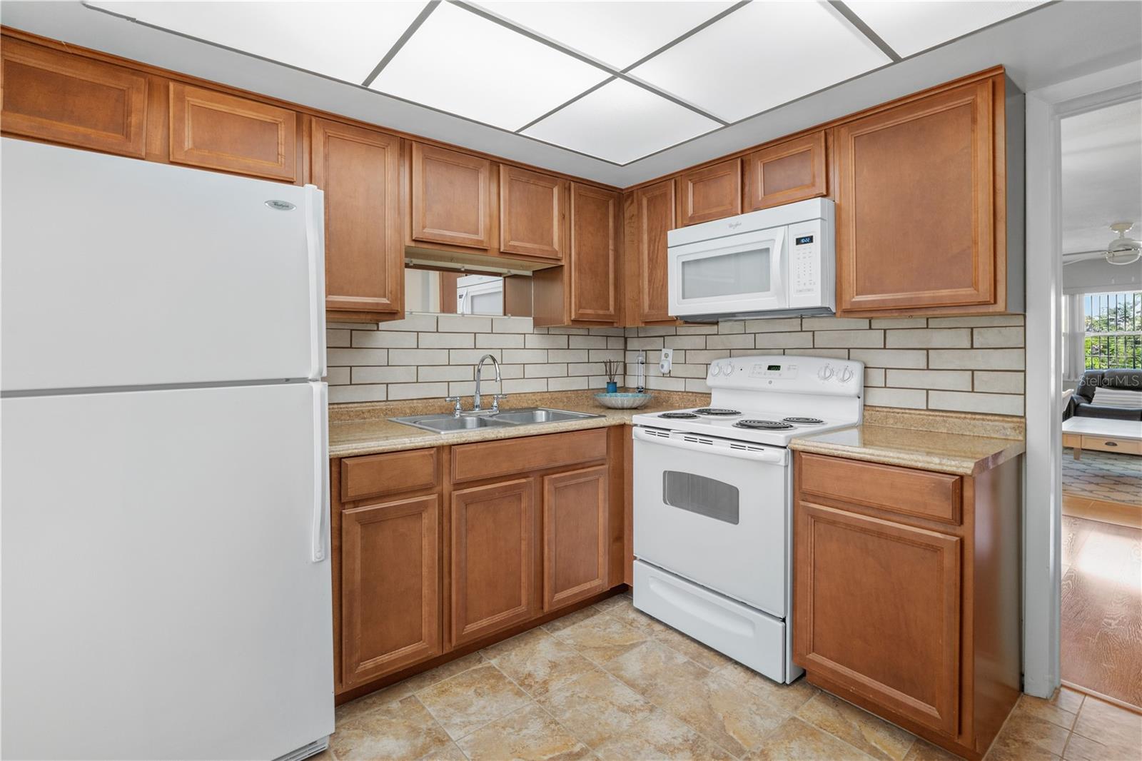 7801 11th Unit 302, St Petersburg, FL 33702