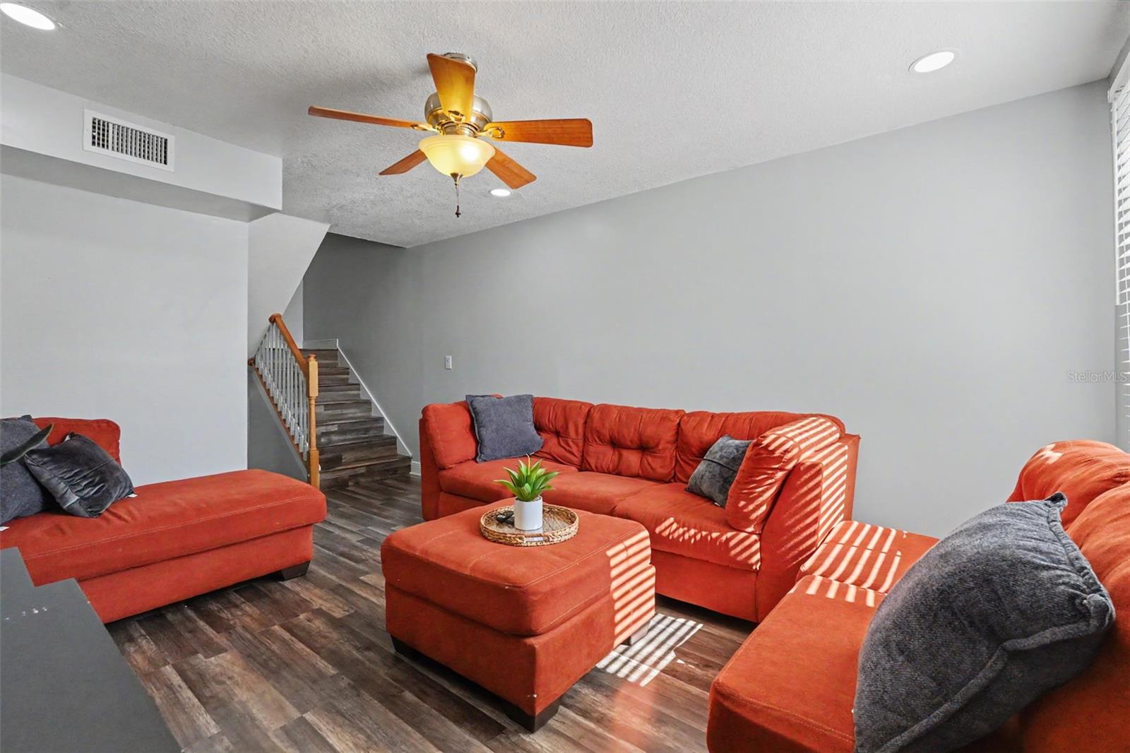 4505 La Capri, Tampa, FL 33611