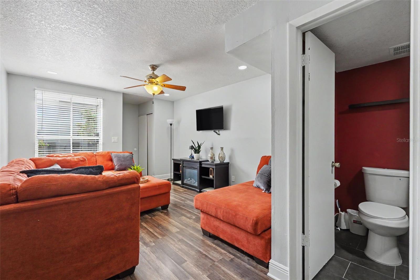 4505 La Capri, Tampa, FL 33611