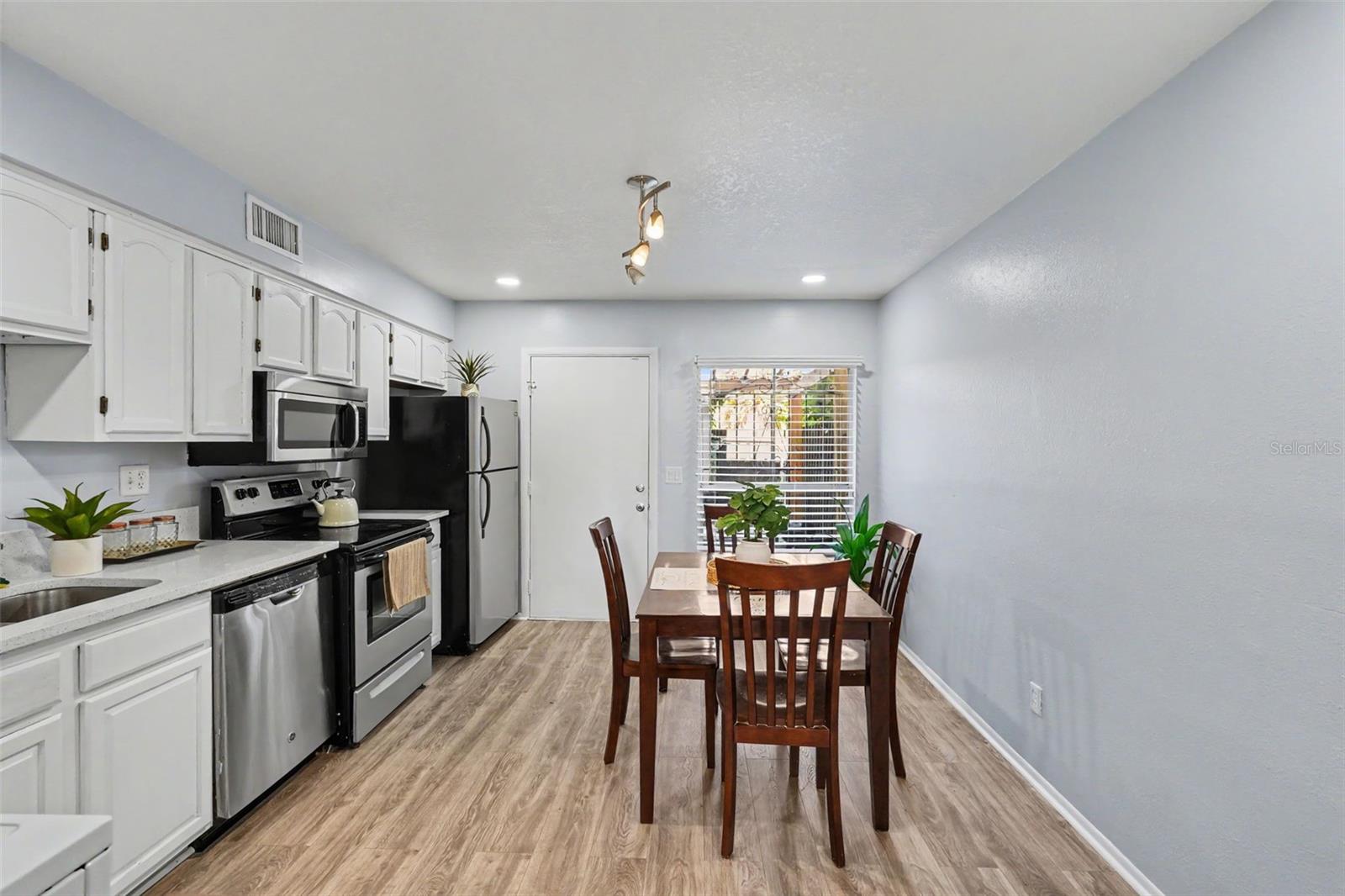 4505 La Capri, Tampa, FL 33611