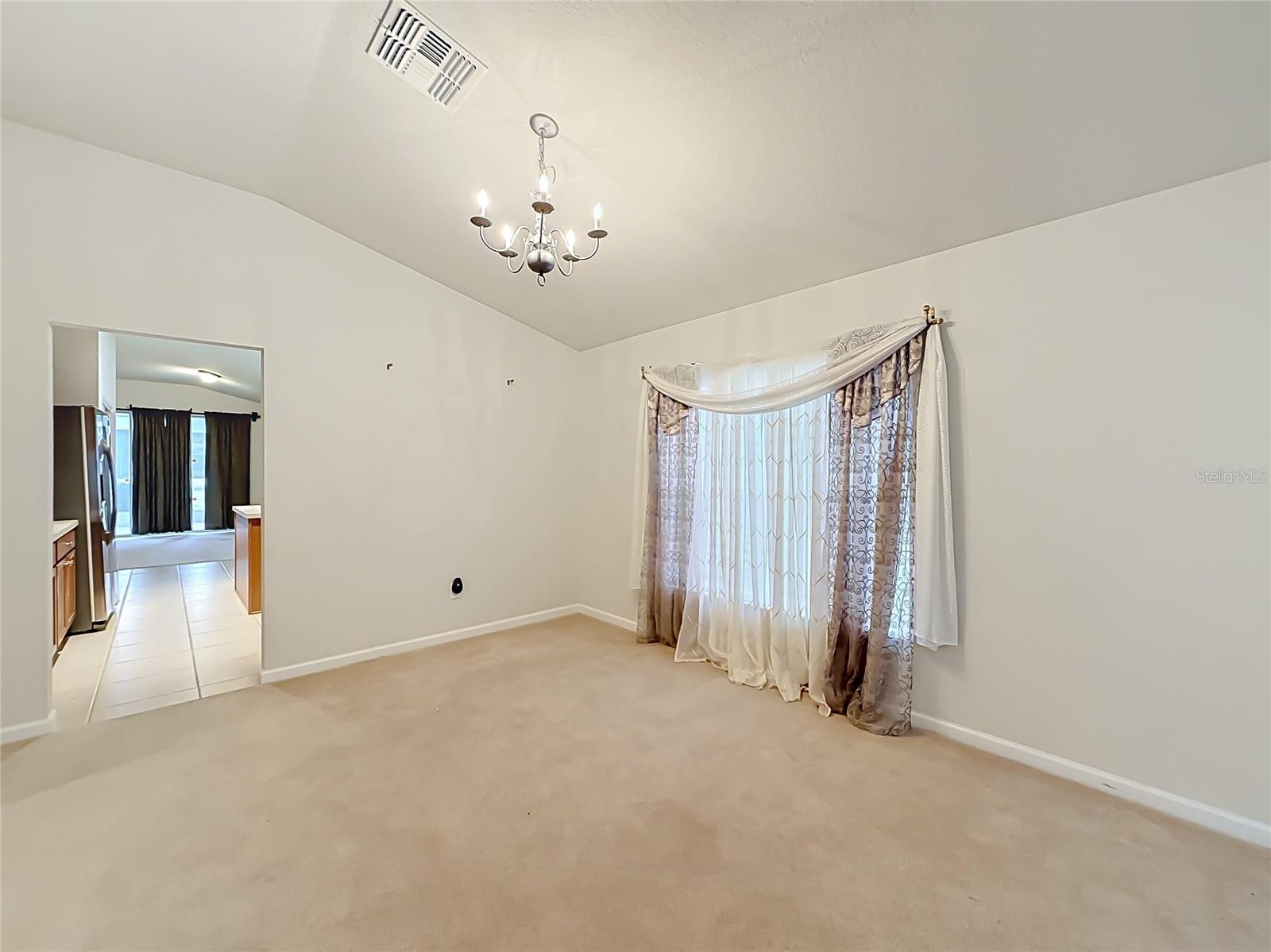 5669 40th, Ocala, FL 34474