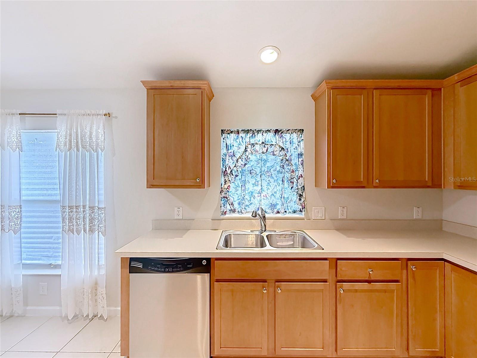 5669 40th, Ocala, FL 34474