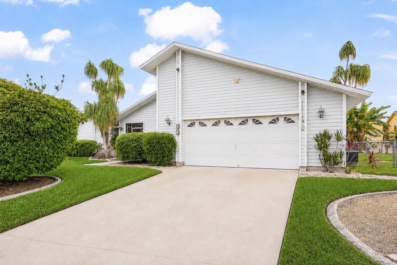 4903 11th, Cape Coral, FL 33914
