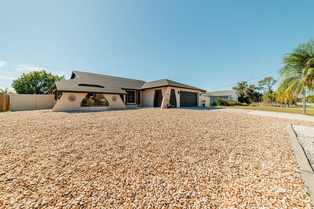 9273 Carnation, Englewood, FL 34224