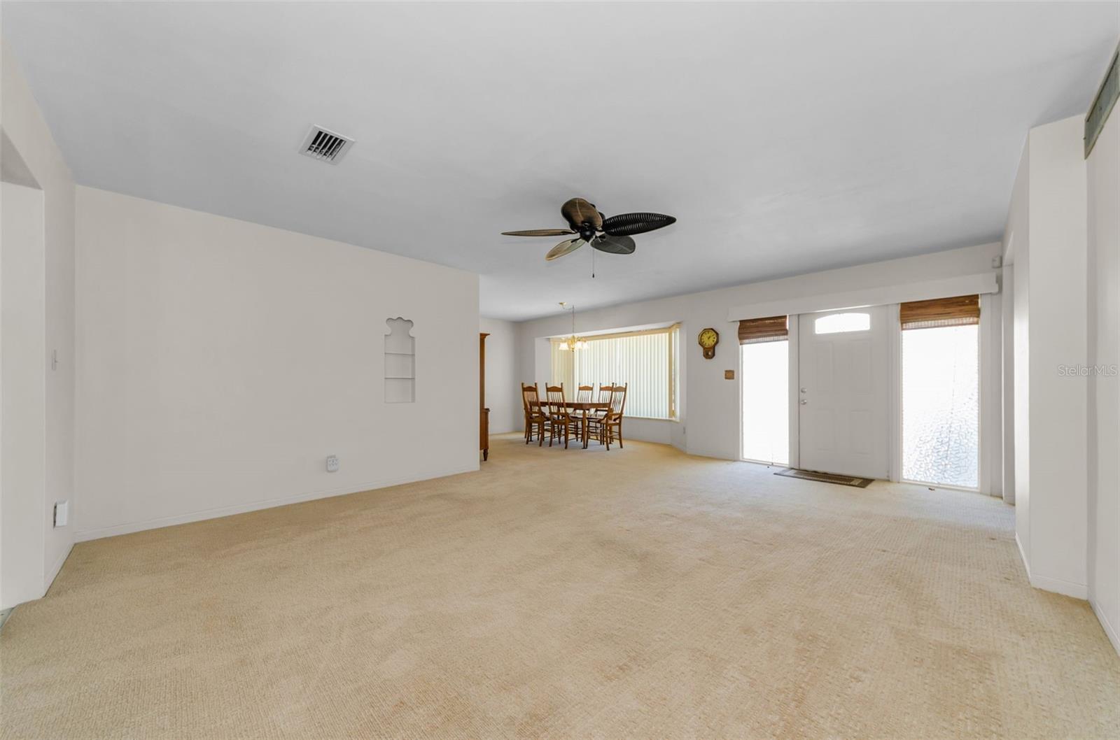 5992 32nd, St Petersburg, FL 33710