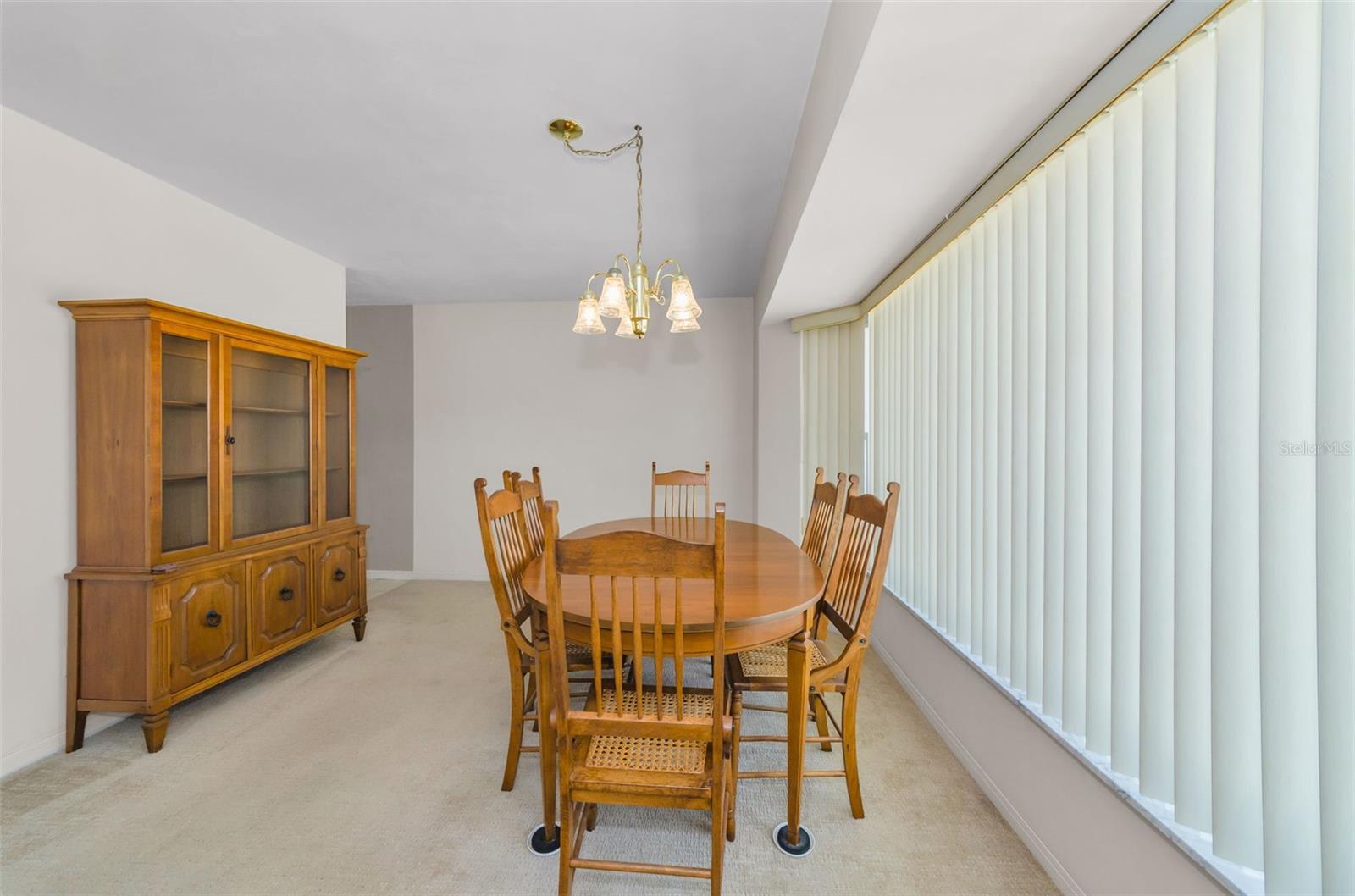 5992 32nd, St Petersburg, FL 33710