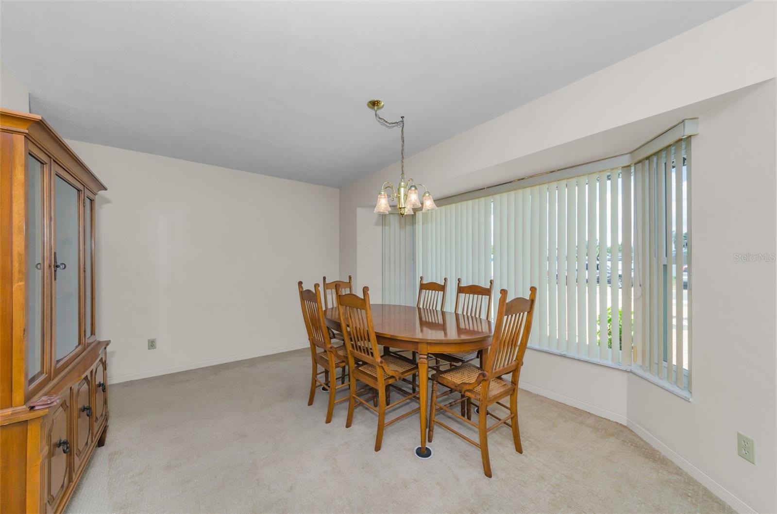 5992 32nd, St Petersburg, FL 33710