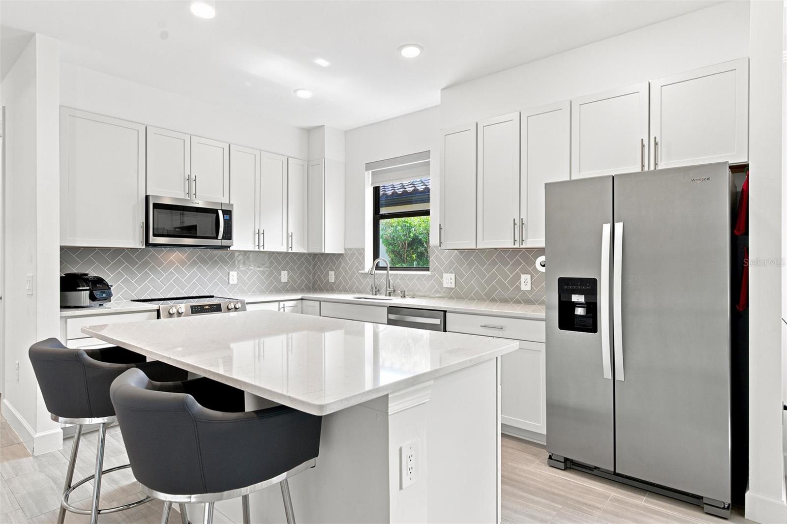 6713 Alstead, Bradenton, FL 34202