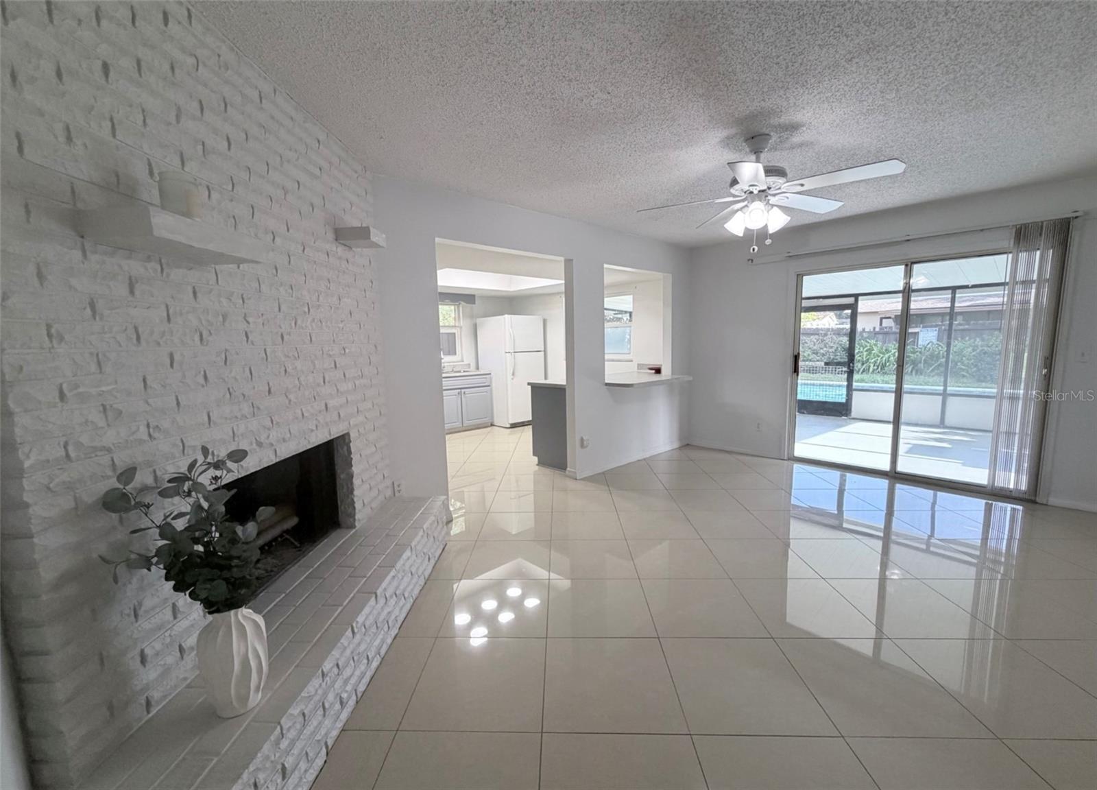 13635 Berkshire, Grand Island, FL 32735