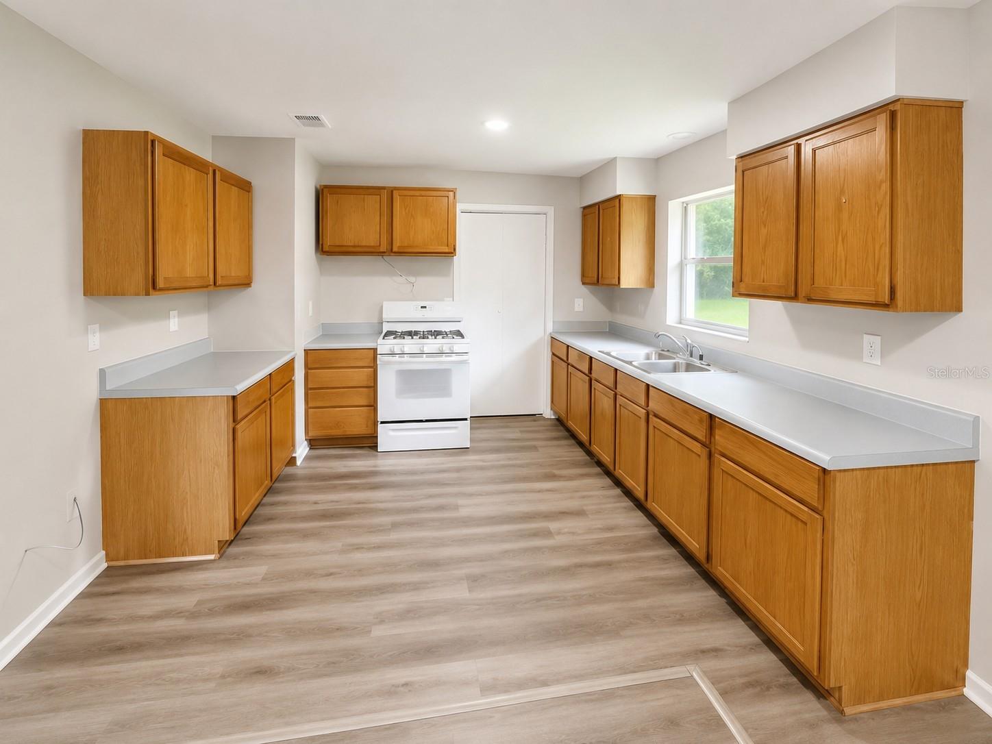 21450 35th, Williston, FL 32696