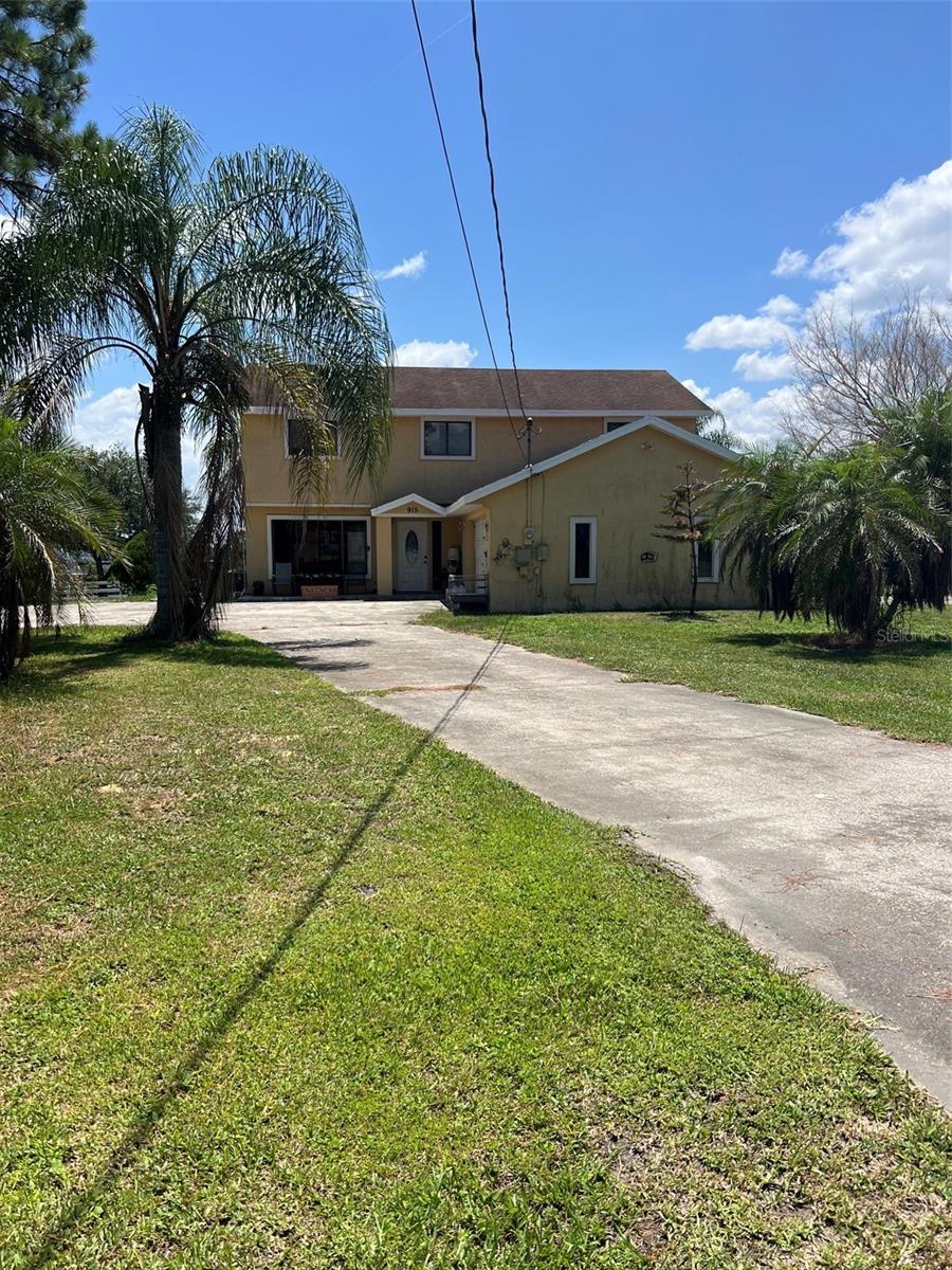 915 Hillside, Winter Haven, FL 33881